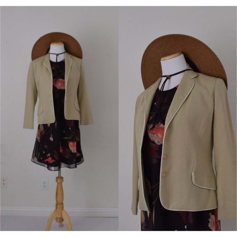 Vintage Beige 70s‎ Crop Jacket by KIVA Ltd